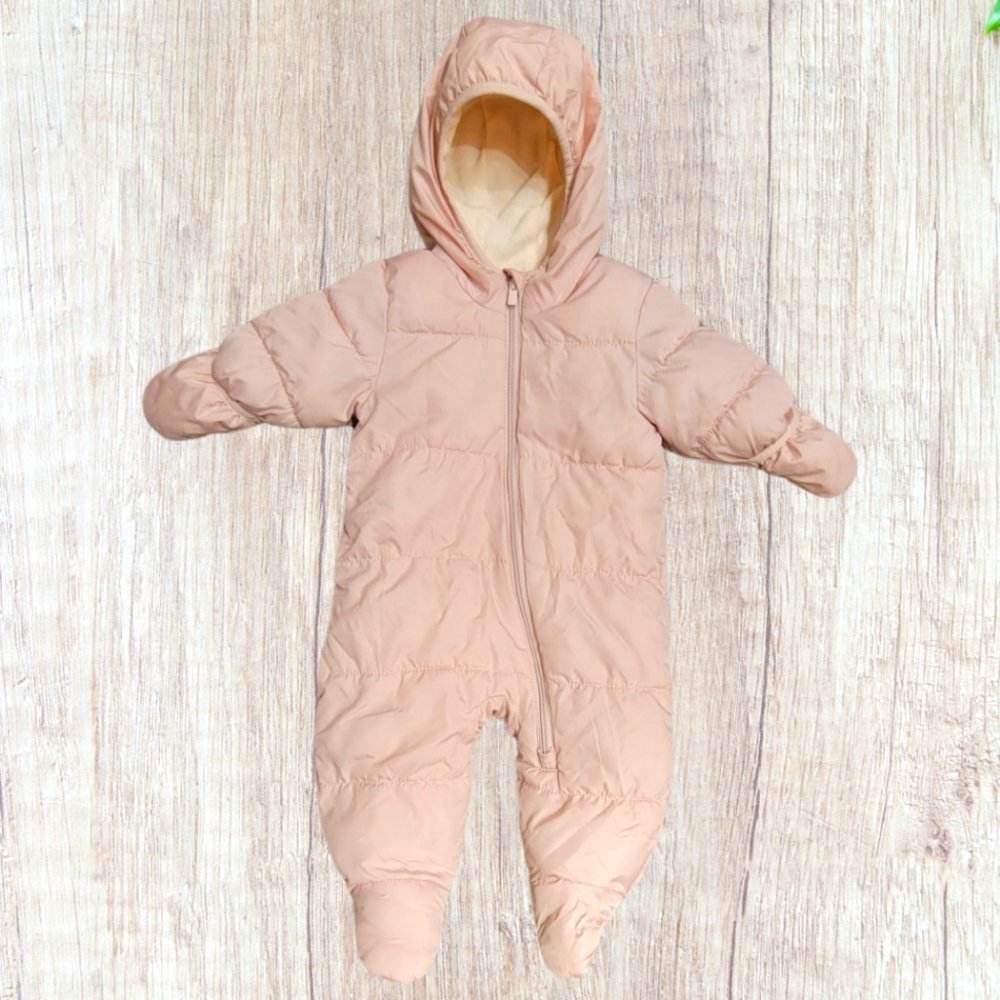 Baby girl snow suit 6-12 months